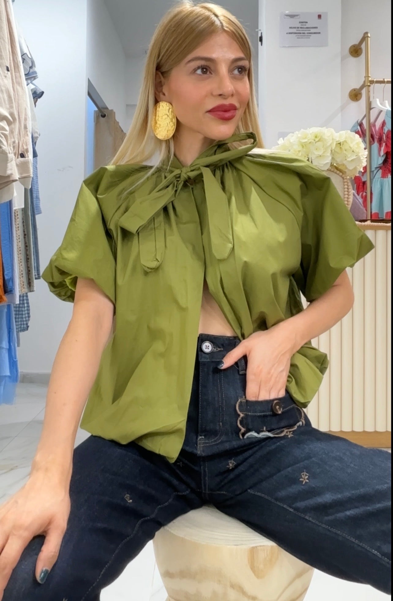 BLUSA CAPA