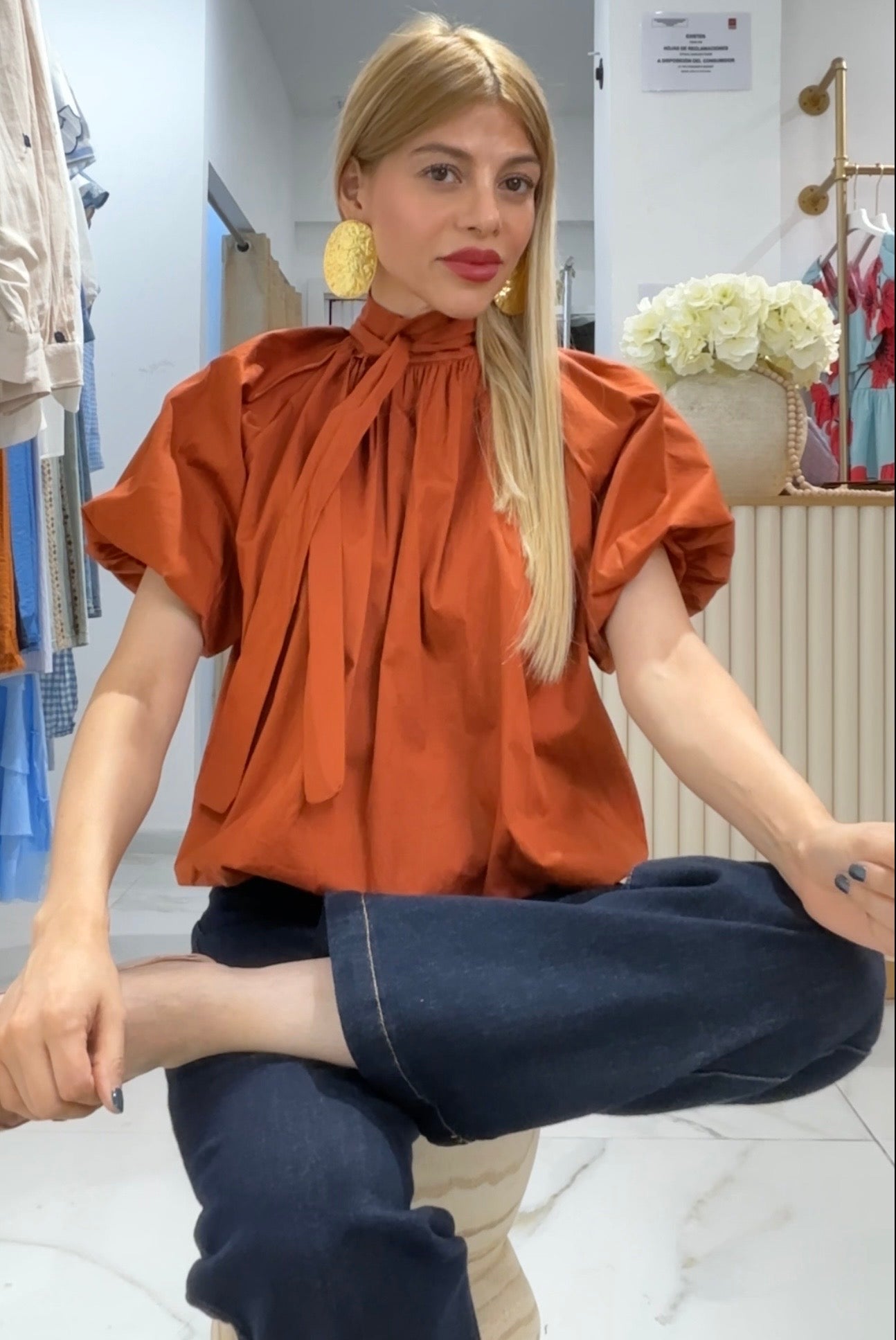 BLUSA CAPA