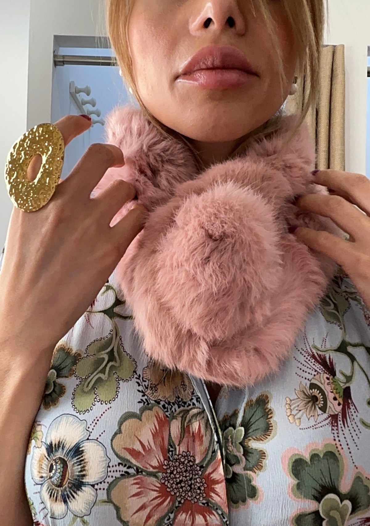 CUELLO PELO POMPÓN - ROSA