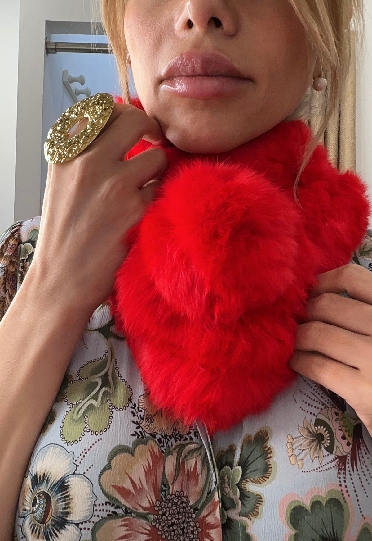 CUELLO PELO POMPÓN - ROJO